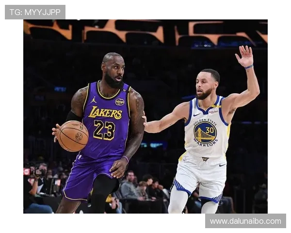 詹姆斯领衔湖人季前赛大胜勇士 库里缺阵无法阻止对手连胜纪录